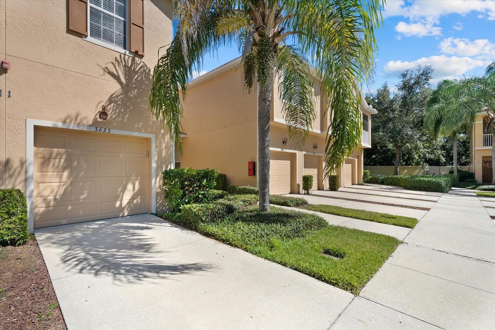 3623 PARKRIDGE CIR #11-104