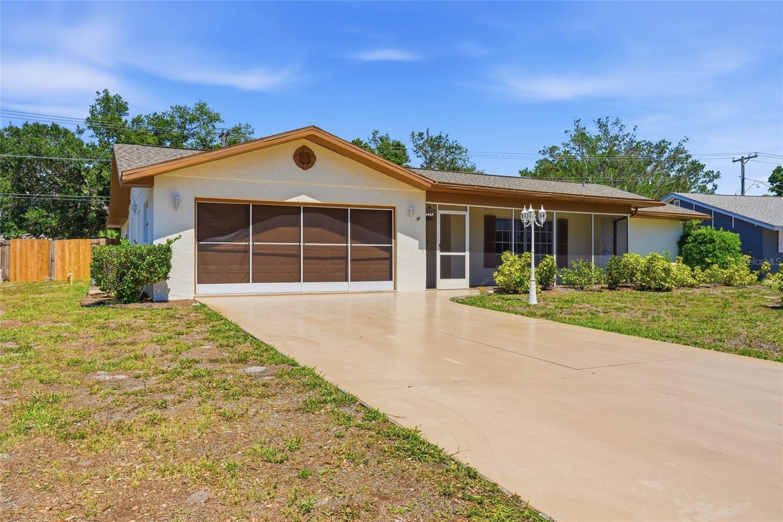 290 MOUNT VERNON DR