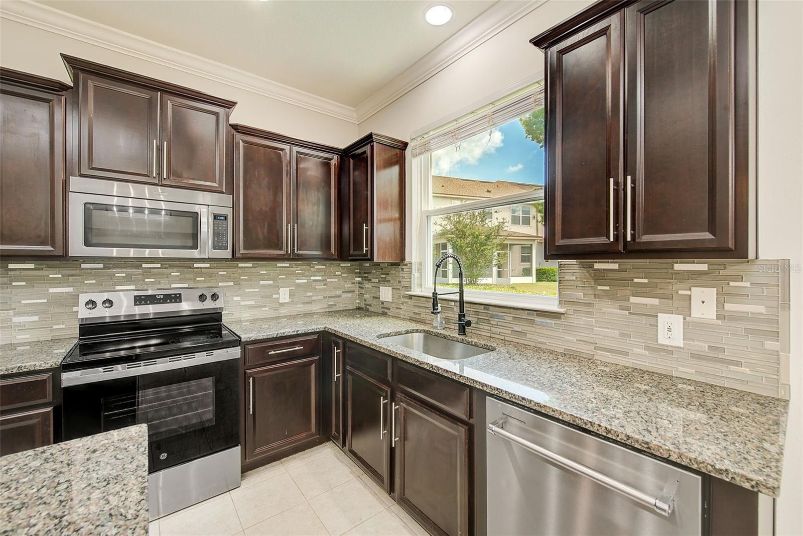 12244 TRAILHEAD DR
