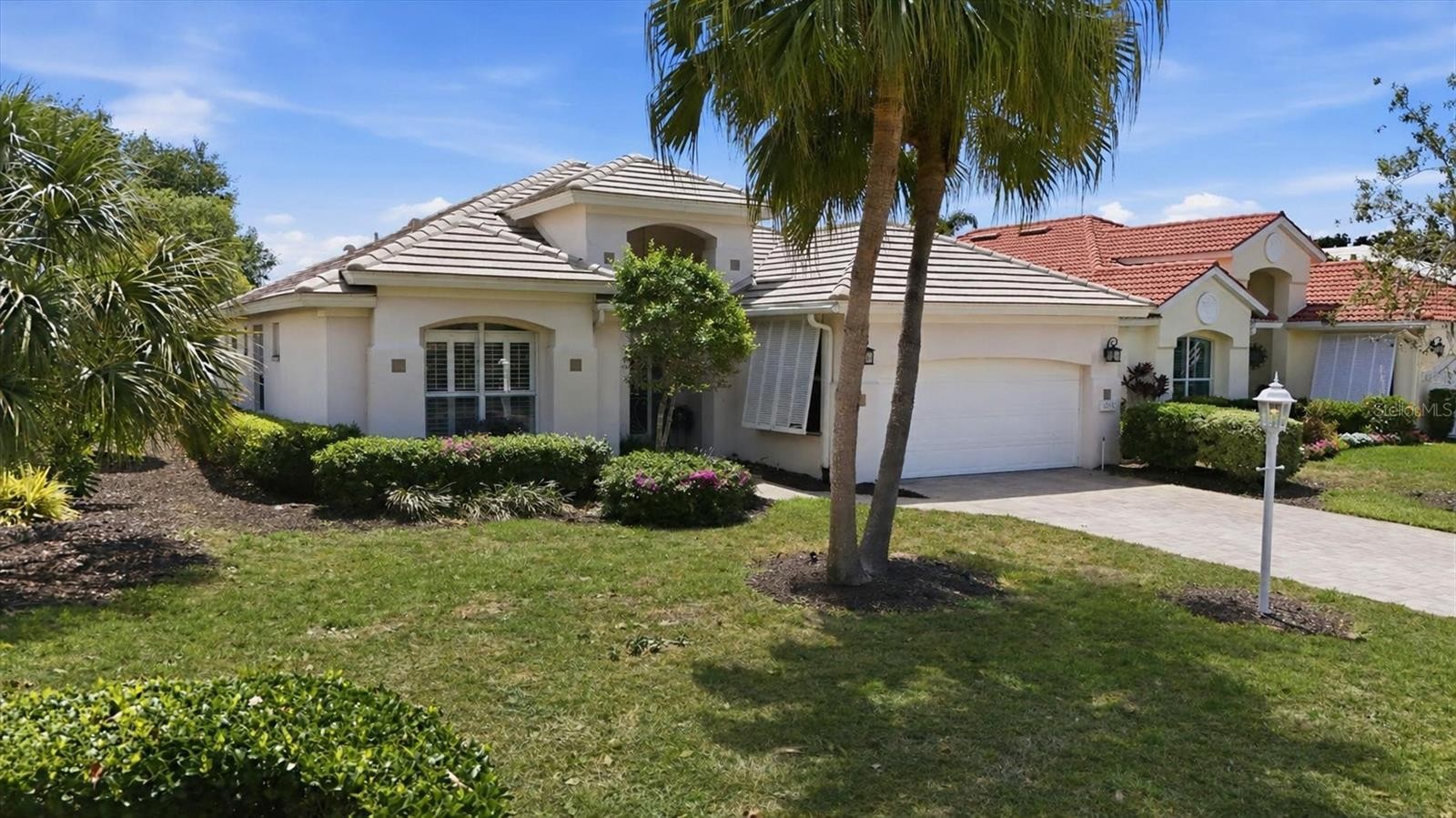 8025 HAMPTON CT