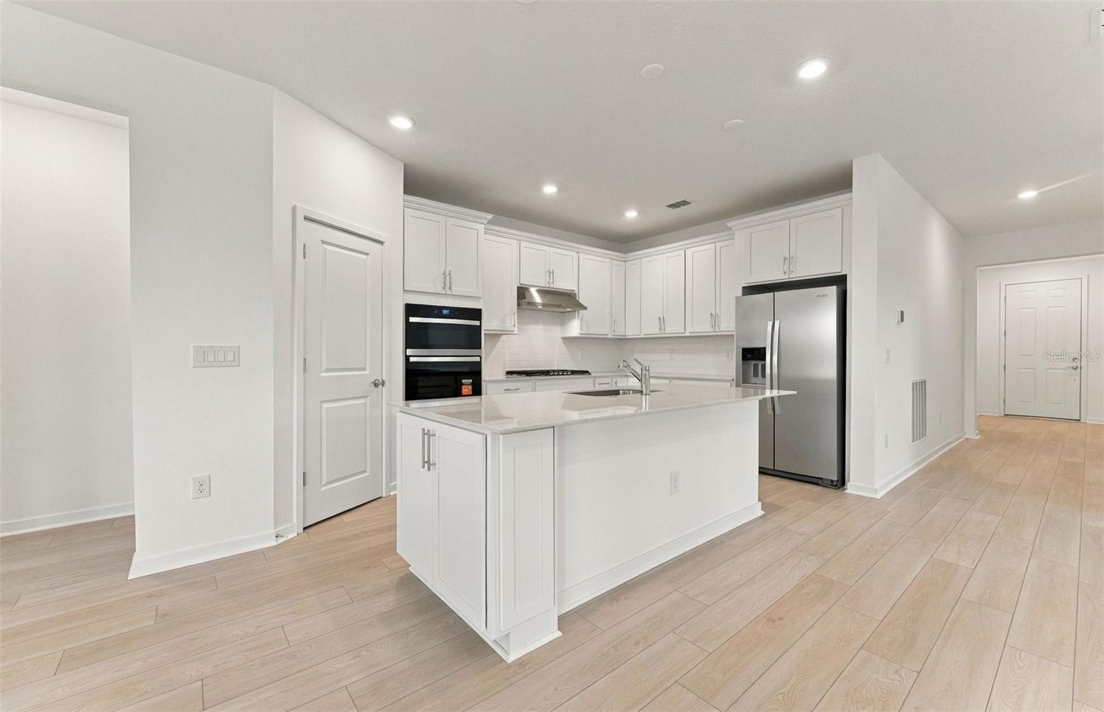 10037 TRELLIS VINE WAY