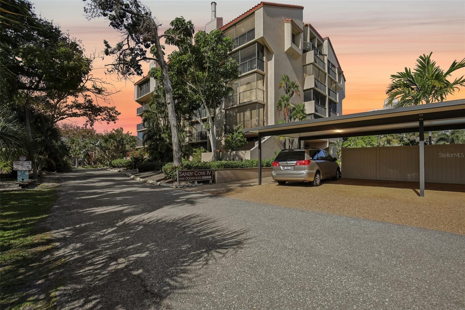 4900 OCEAN BLVD #201