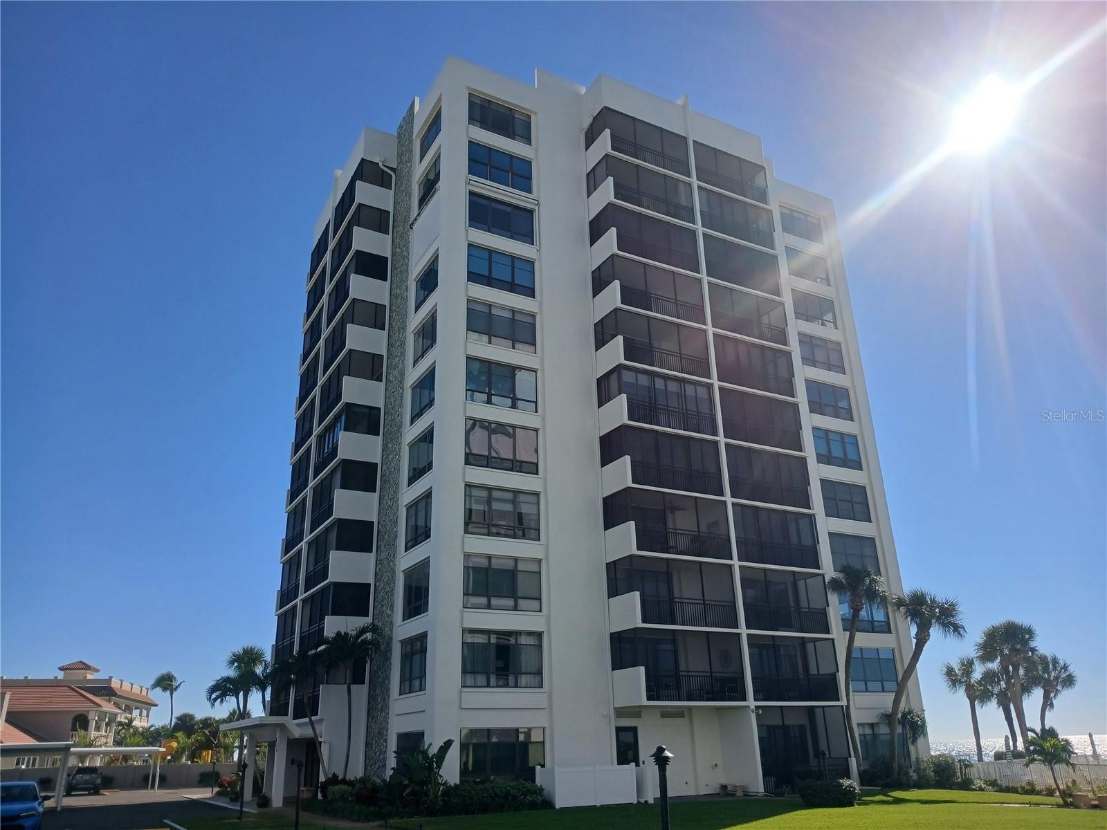 631 ALHAMBRA RD #1001