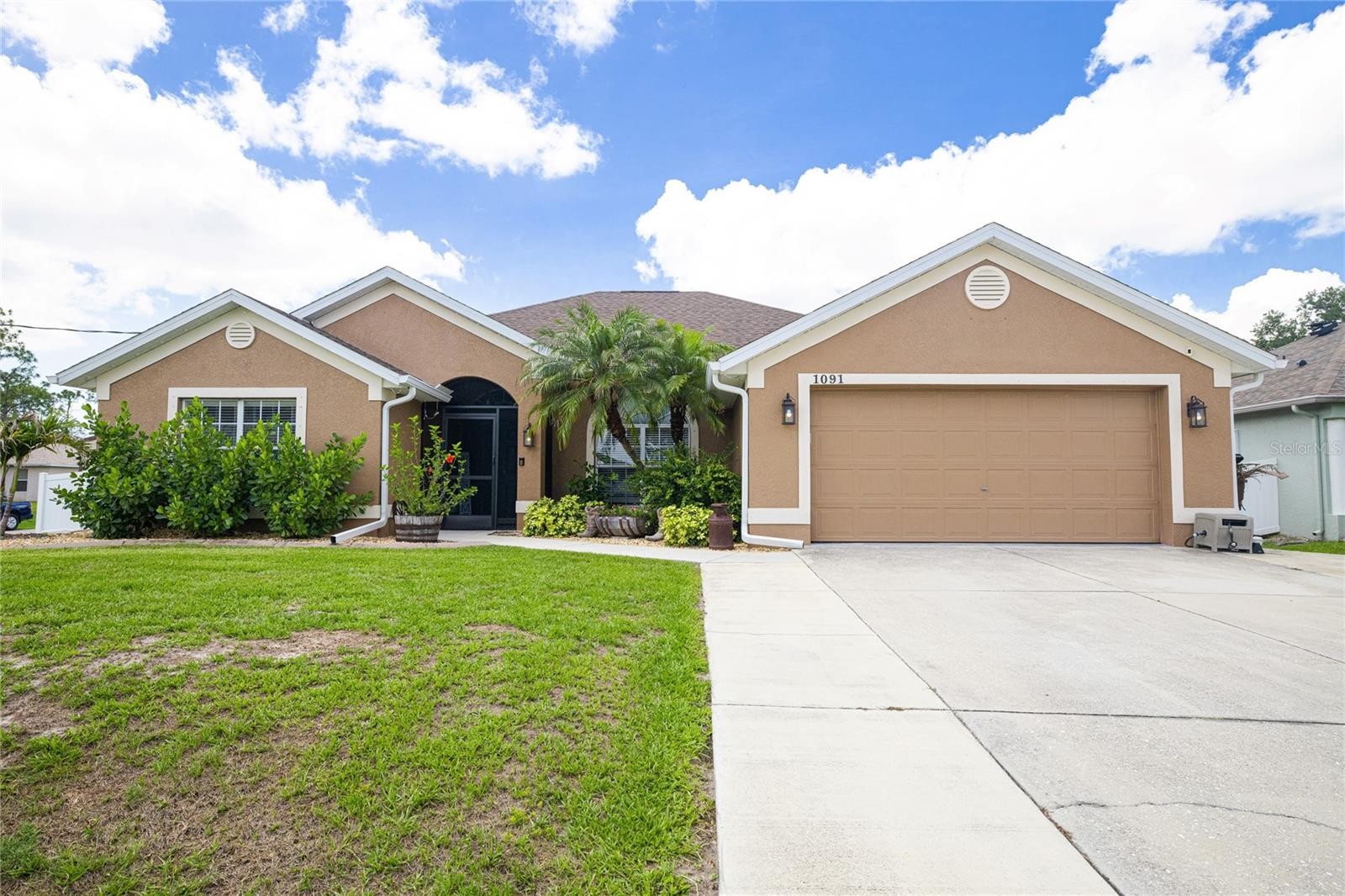 1091 COMFORT LN