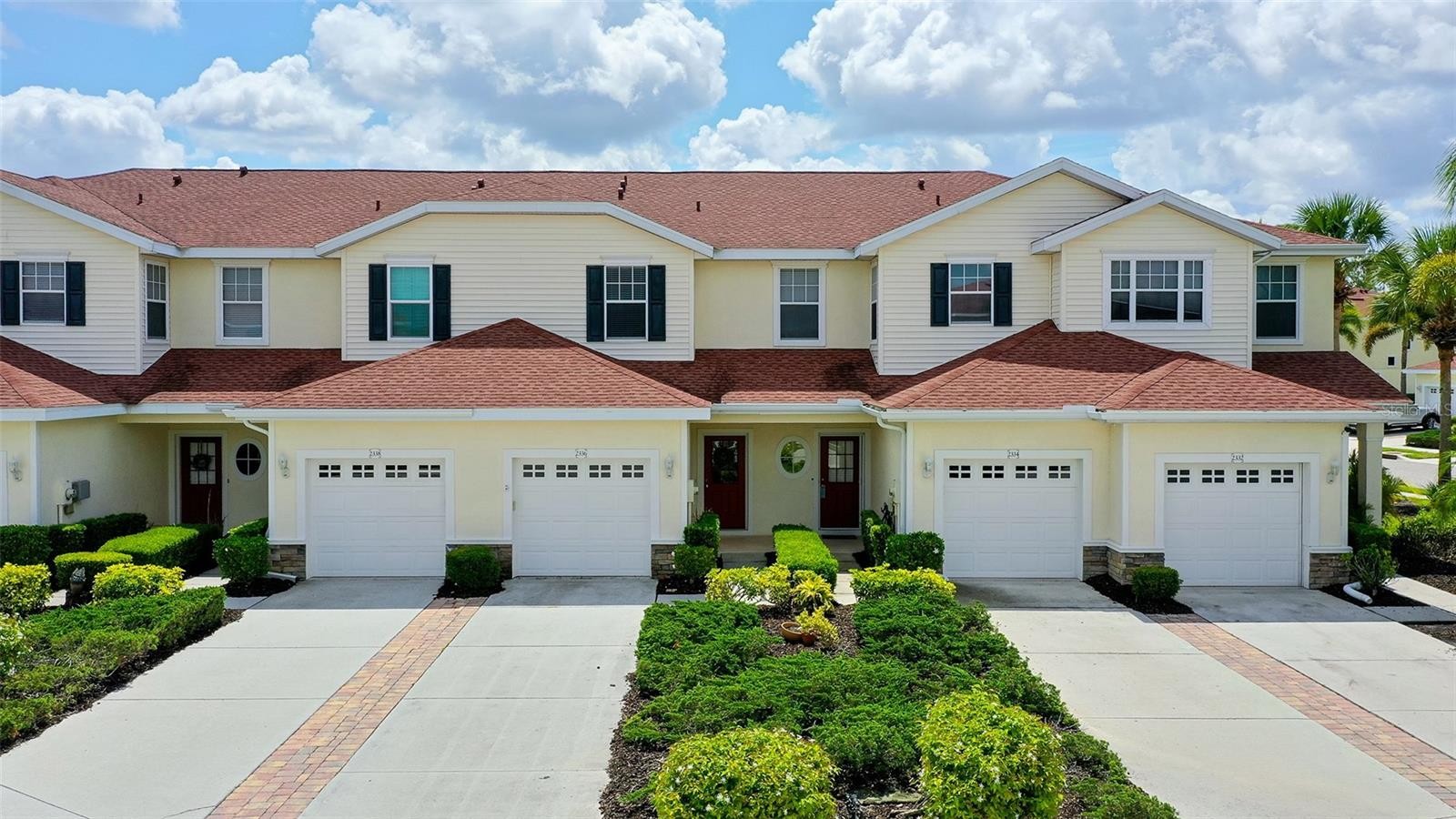 2336 ROSEWOOD LN