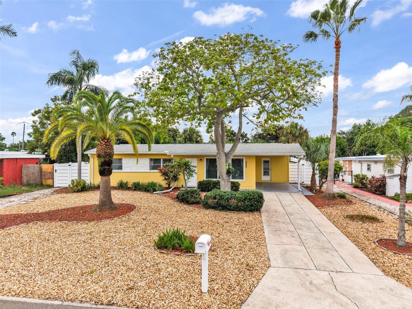 6235 COLUMBIA DR