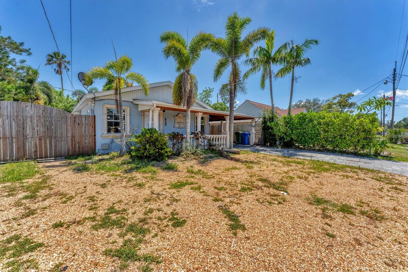 513 25TH AVE W