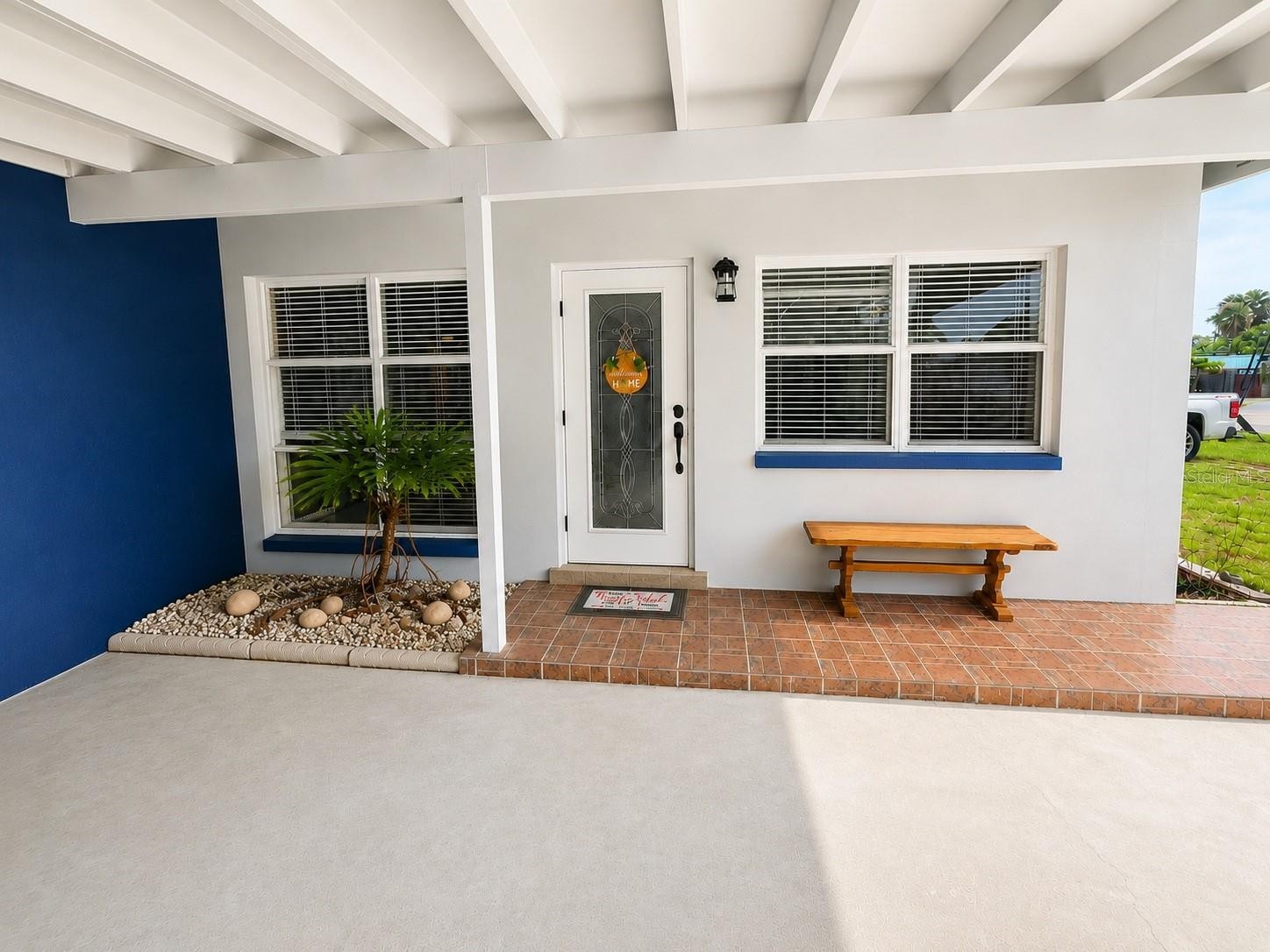 1004 DARTMOUTH DR