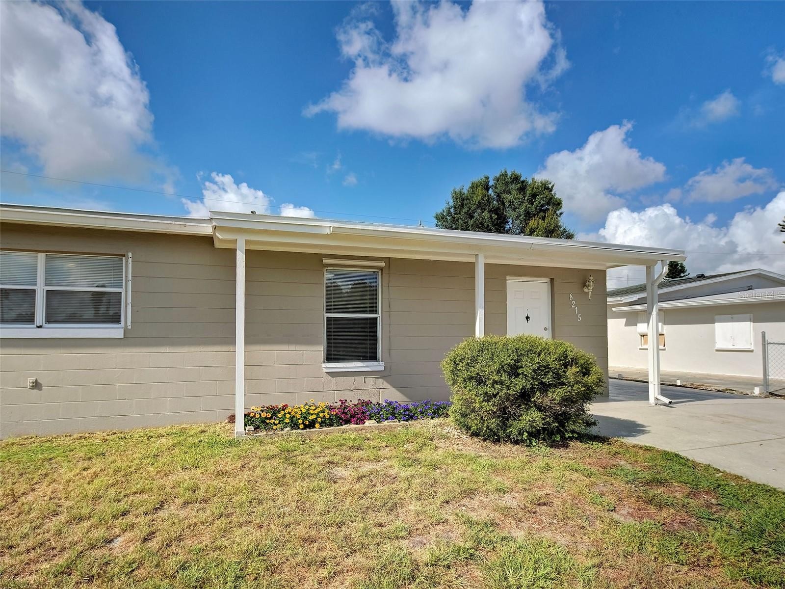 8215 AGRESS AVE