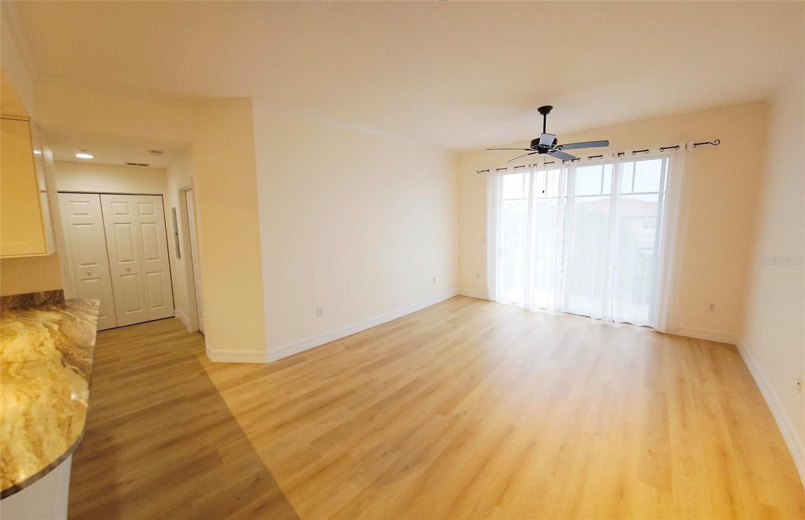 1064 N TAMIAMI TRL #1435