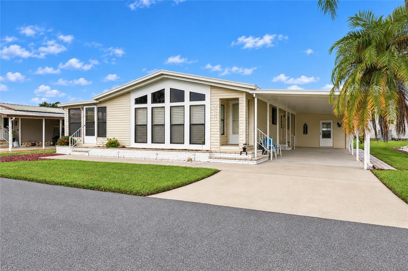 266 CAMELOT DR