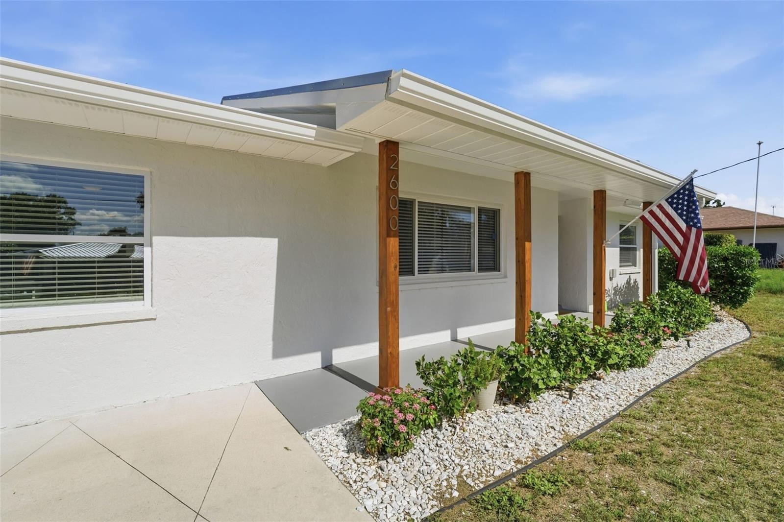2600 CAMBRIDGE DR