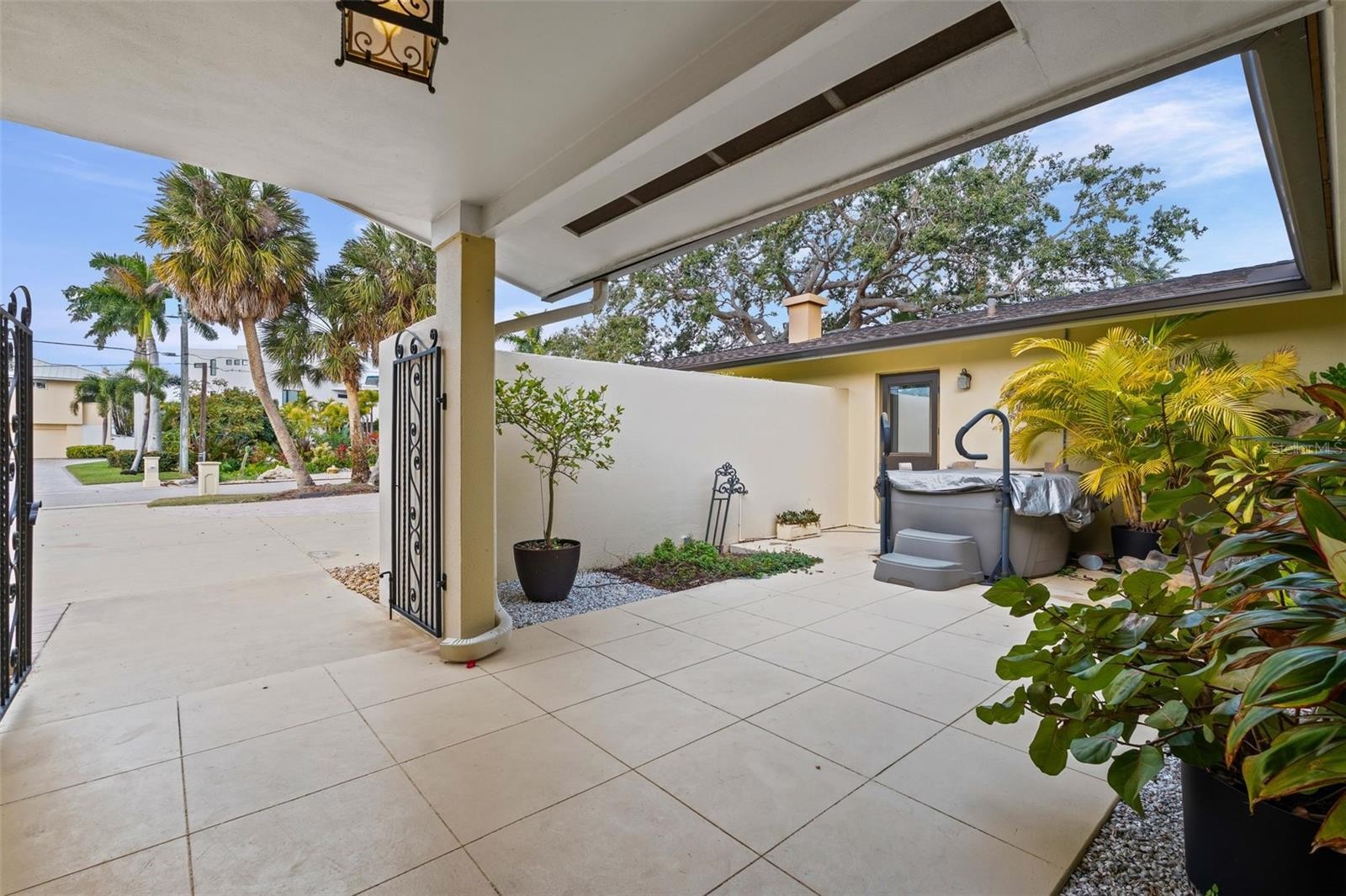 7215 WESTMORELAND DR