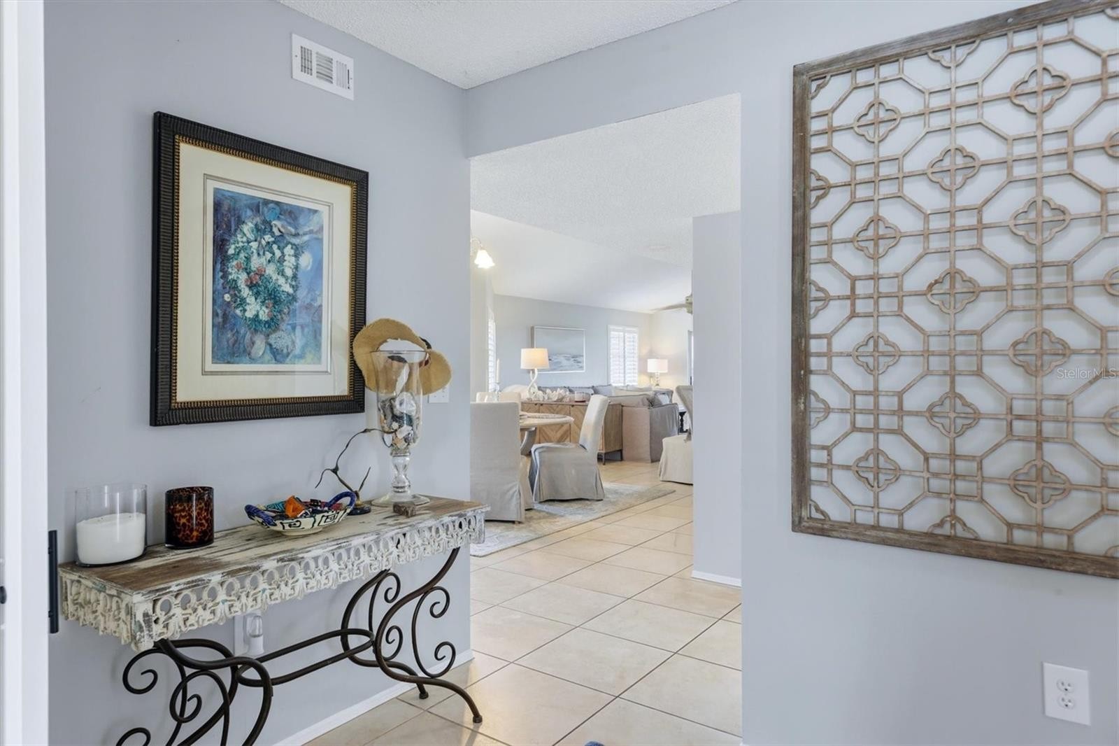 1103 EDGEWATER CIR #1103