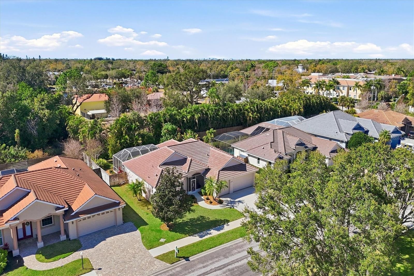 4844 THREE OAKS BLVD