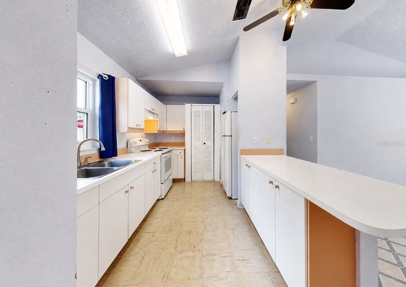 3244 6TH AVE W