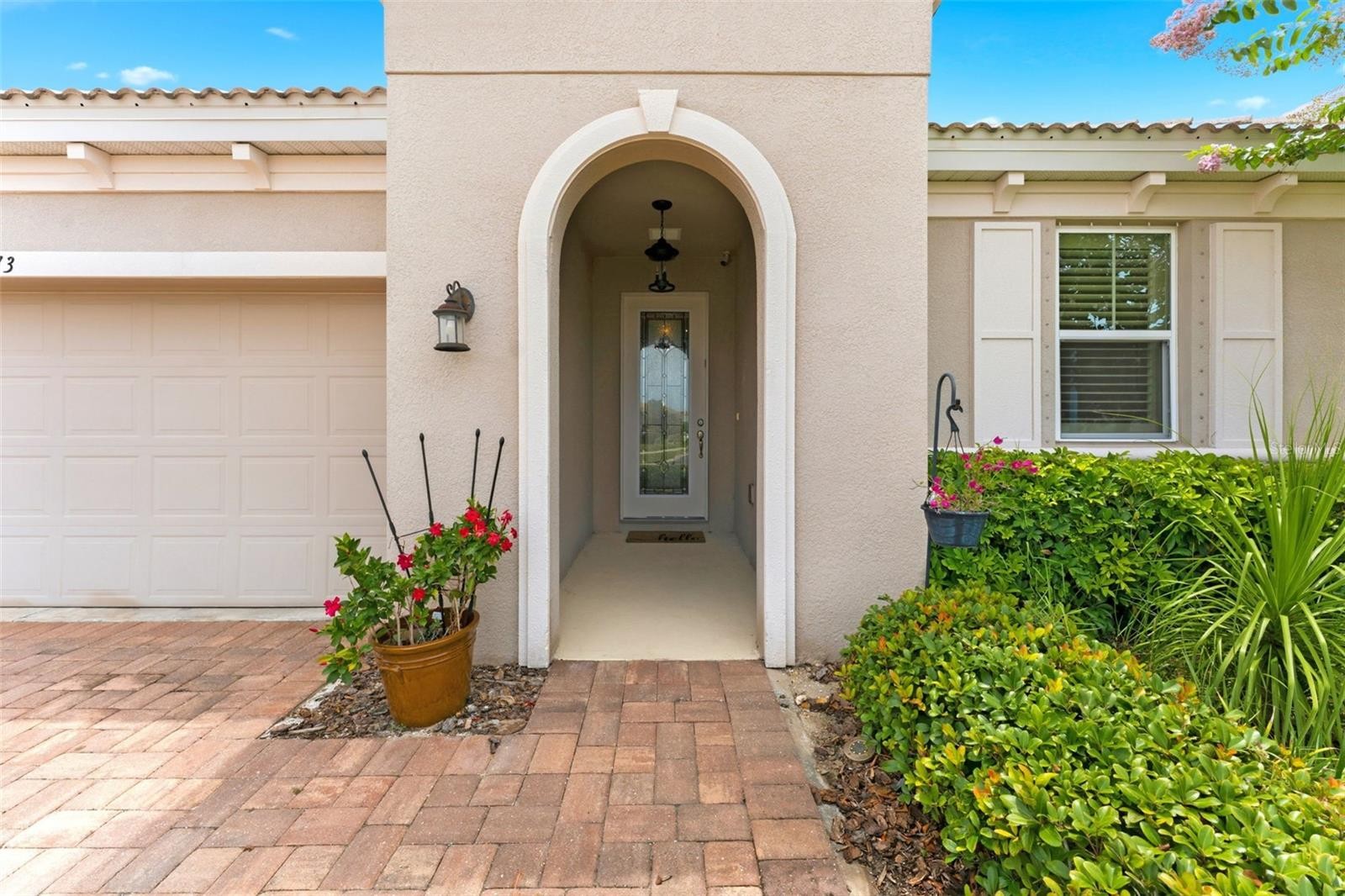 2173 WEAVER BIRD LN