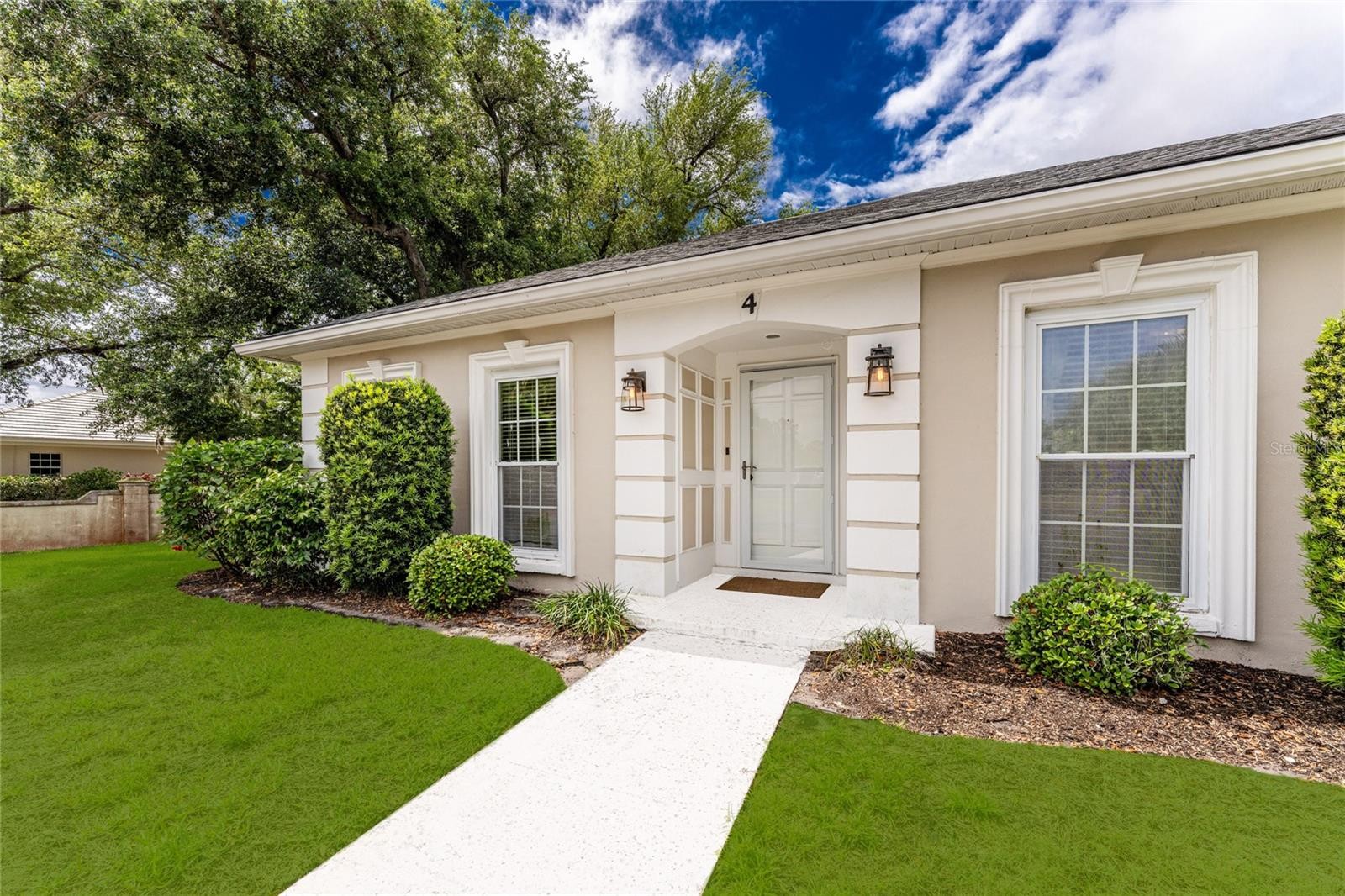 4 CURACAO CIR #40