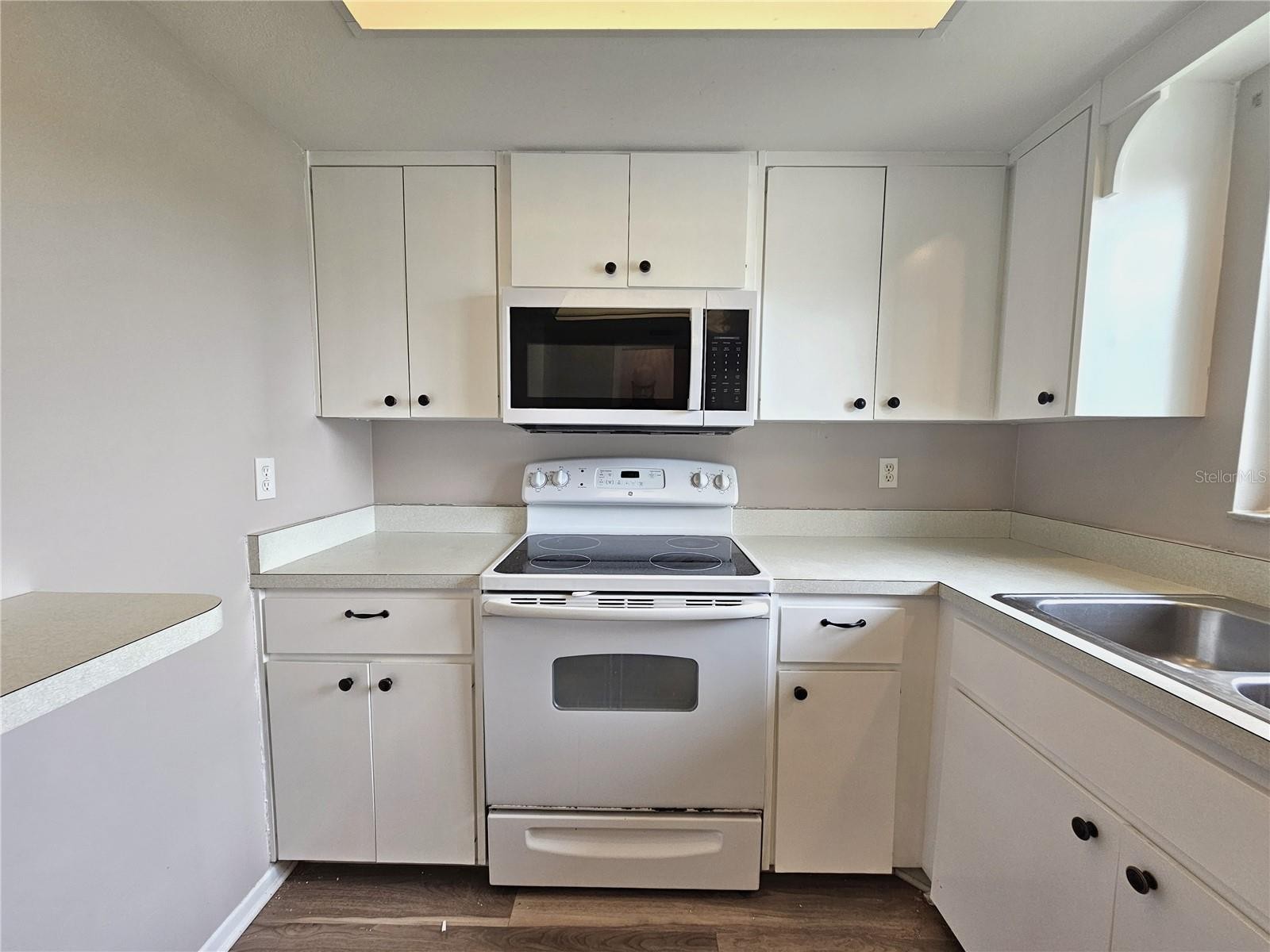 1009 75TH STREET PKWY W