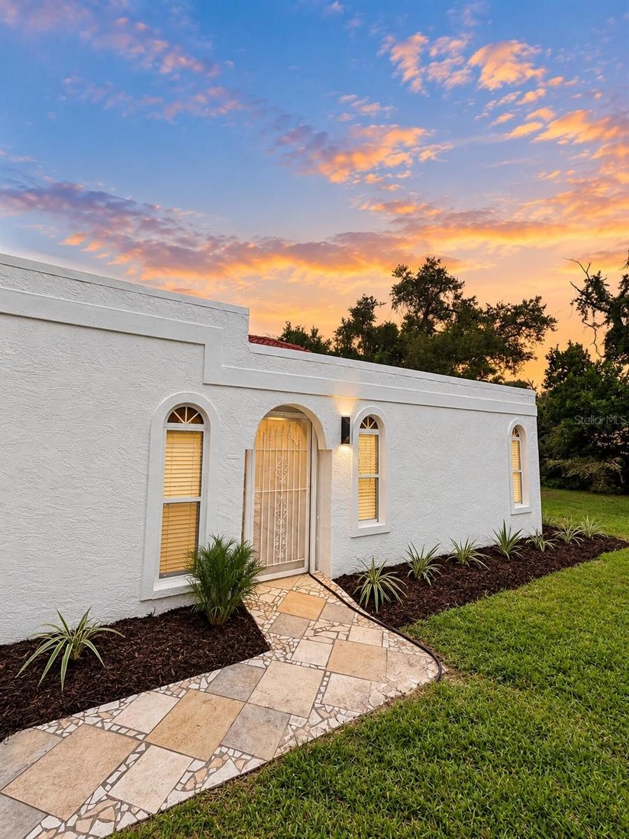 447 ZEPHYR RD