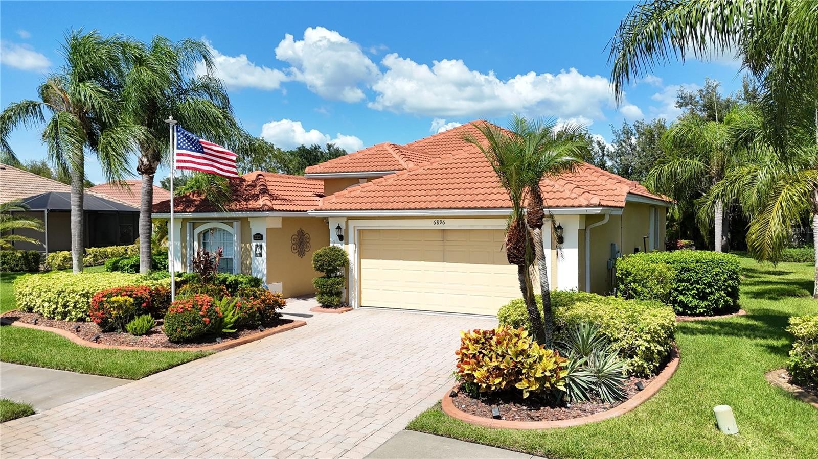 6896 TALON BAY DR