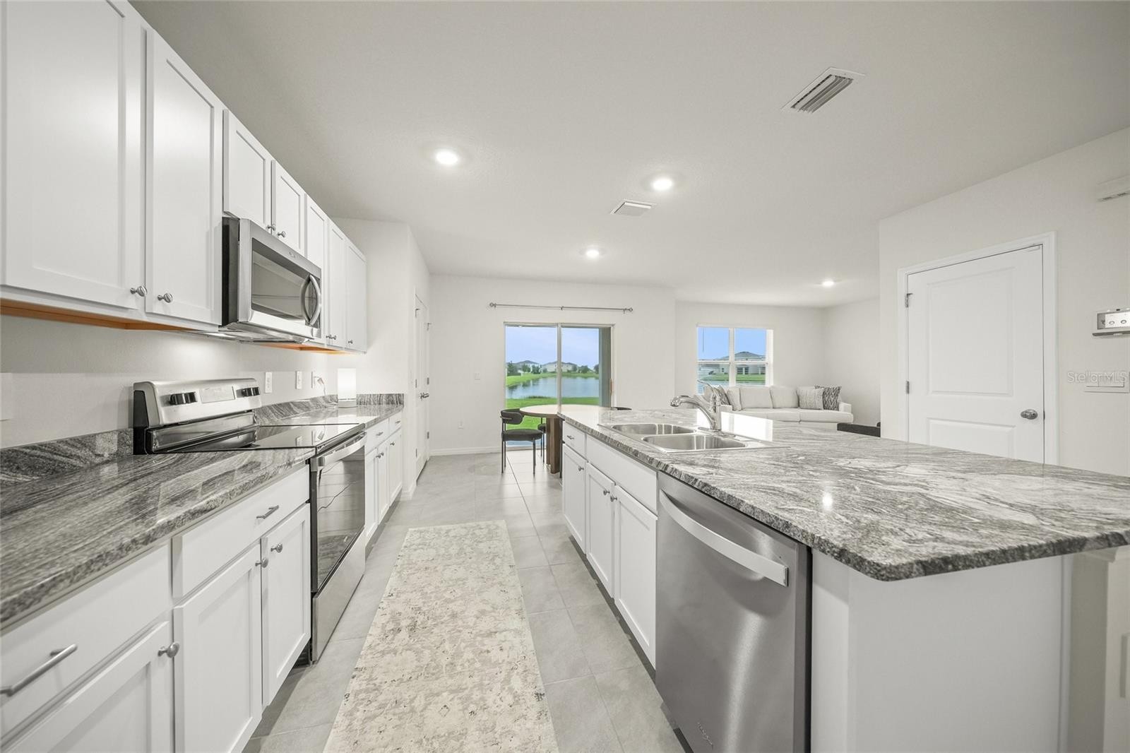 5215 MONTELENA CV SW