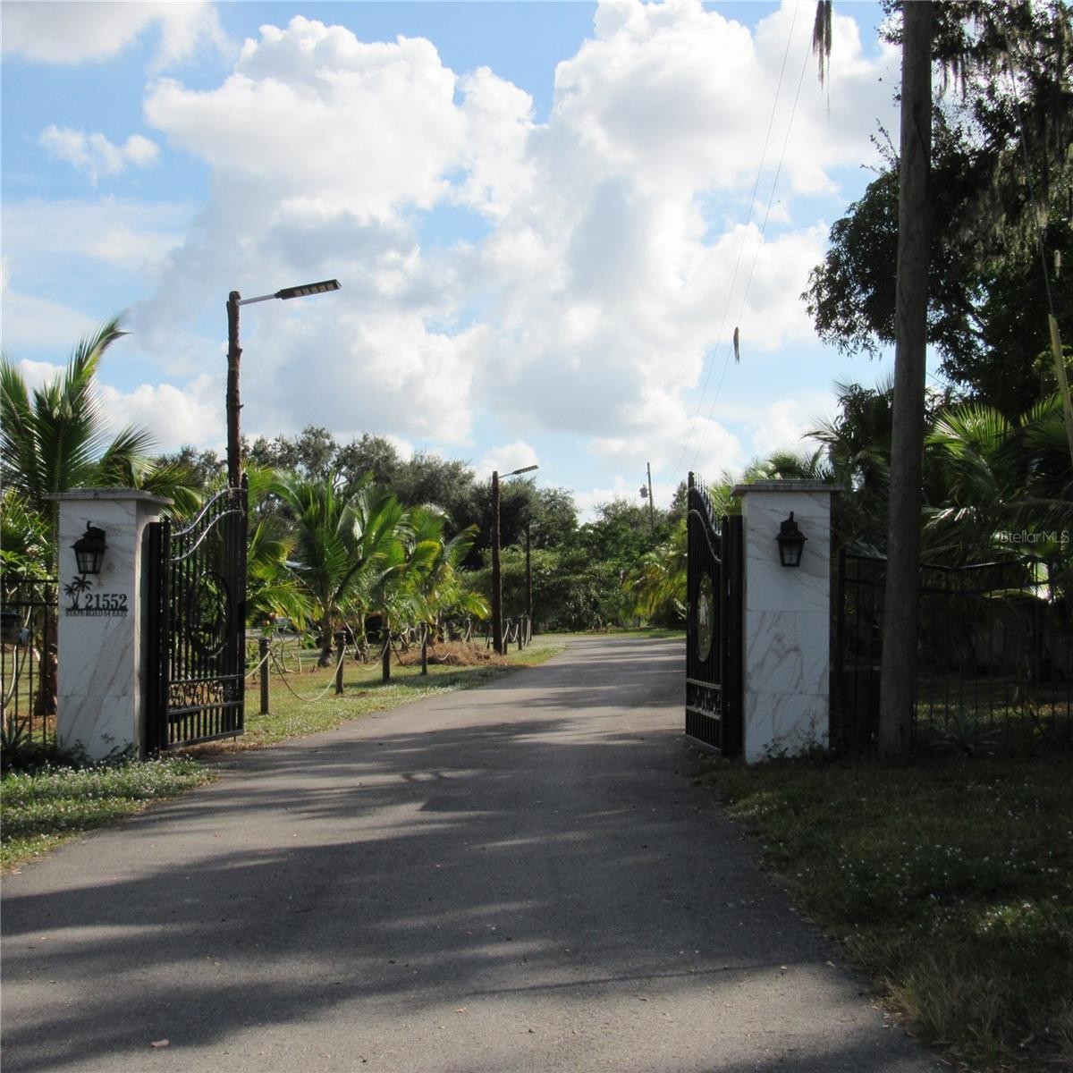 21552 E STATE ROAD 64