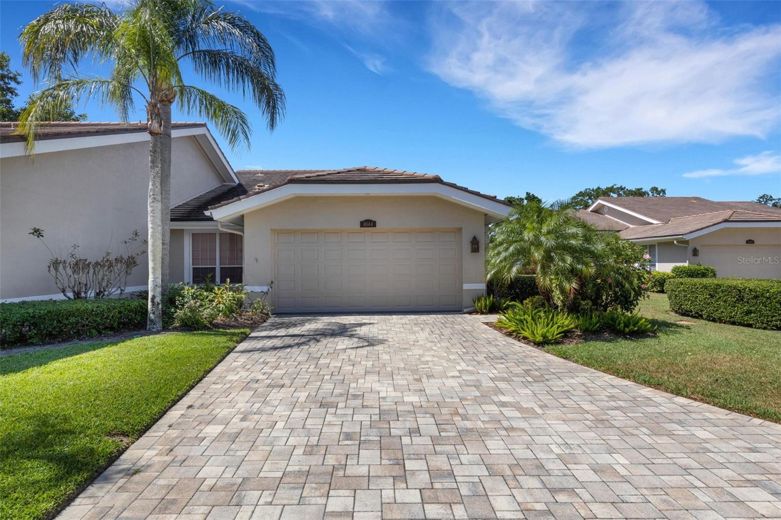 4044 PENSHURST PARK