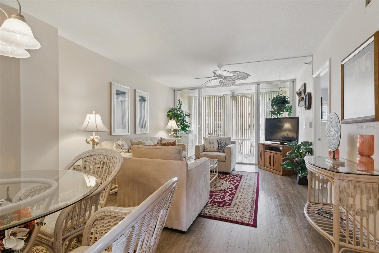 244 SAINT AUGUSTINE #605