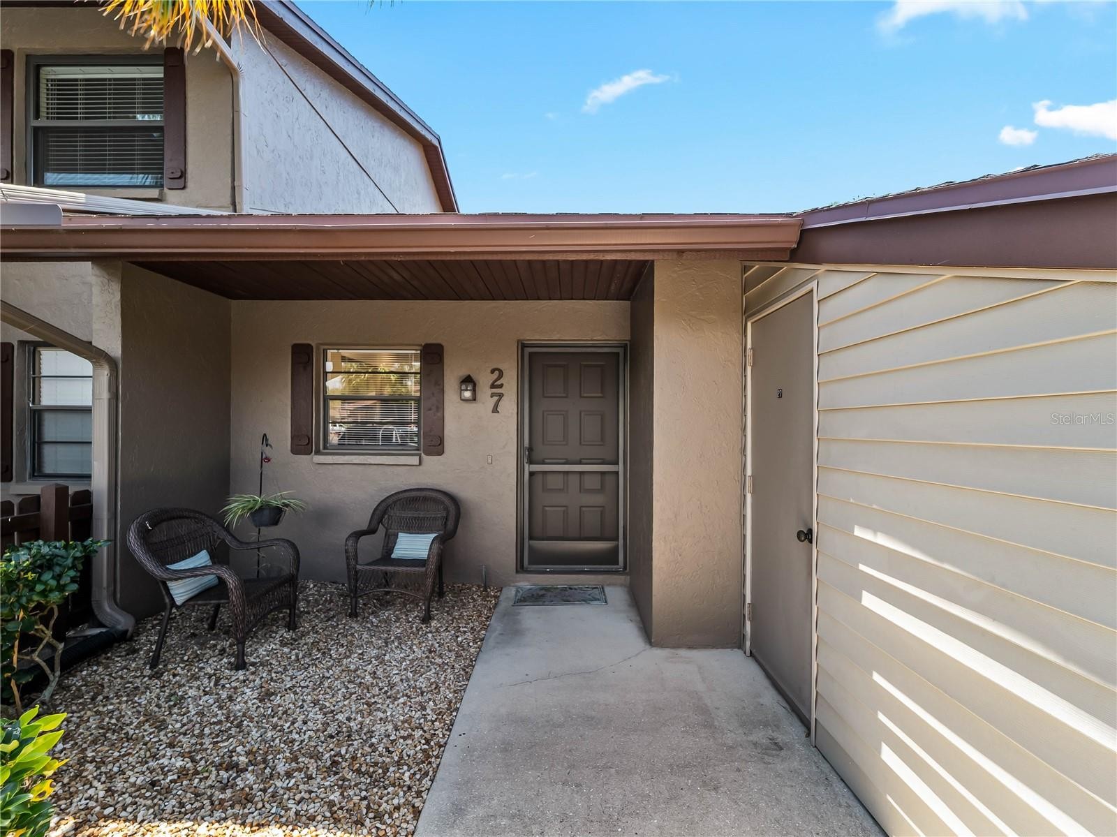 929 CAPRI ISLES BLVD #27