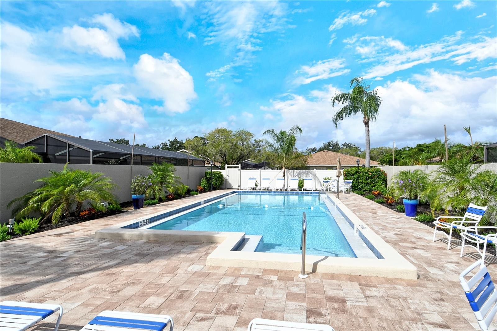 4152 CENTER POINTE CIR #58A