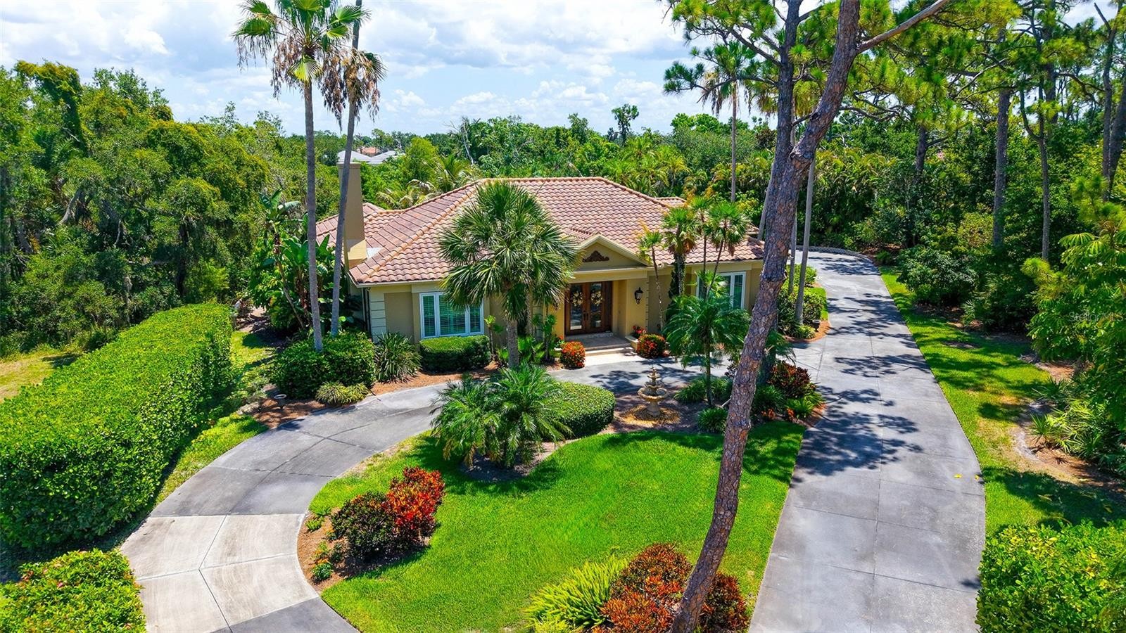 422 BLUE GARDEN LN