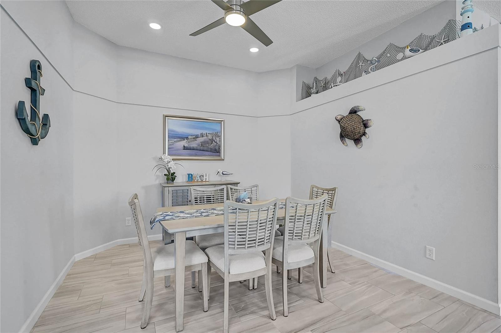 479 CATALINA ISLES CIR #1