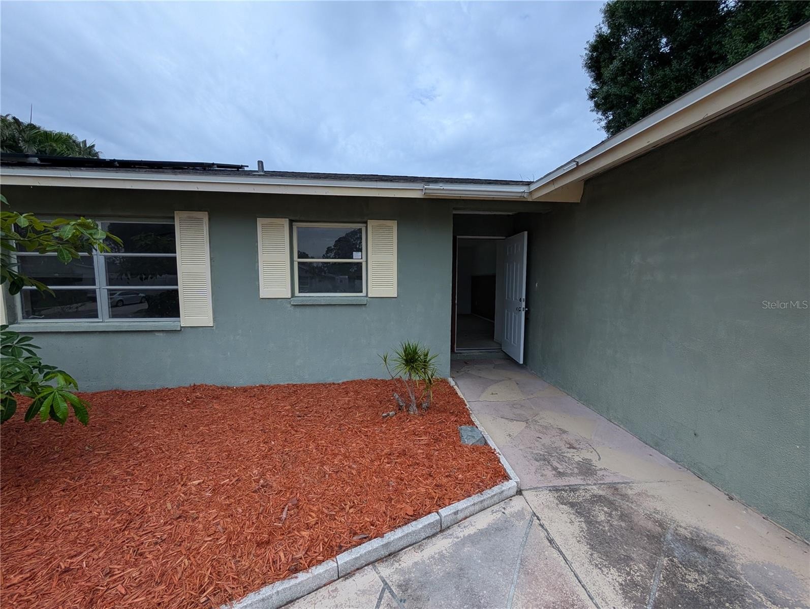 3646 LAKEWOOD DR