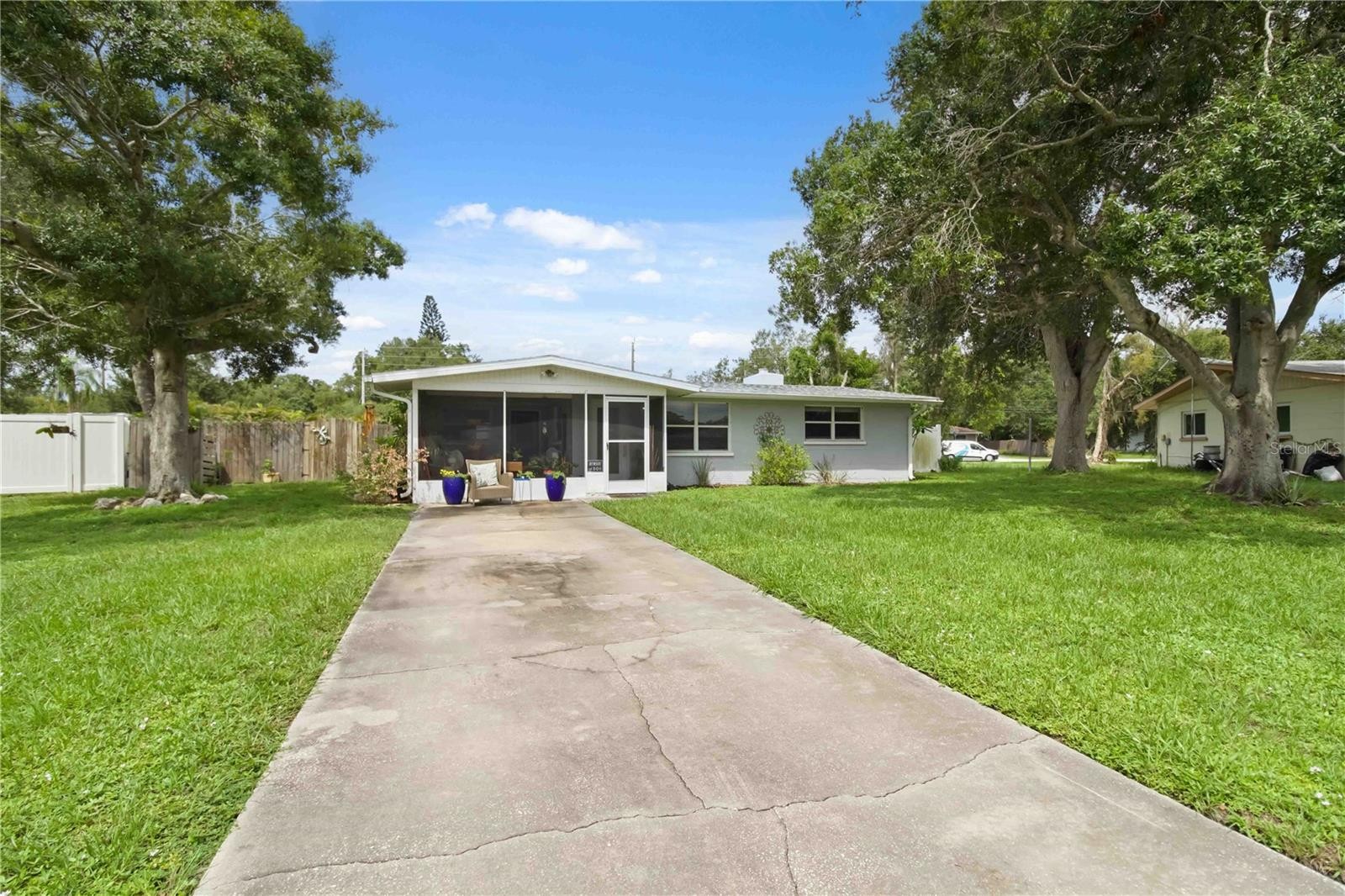 535 CARUSO PL