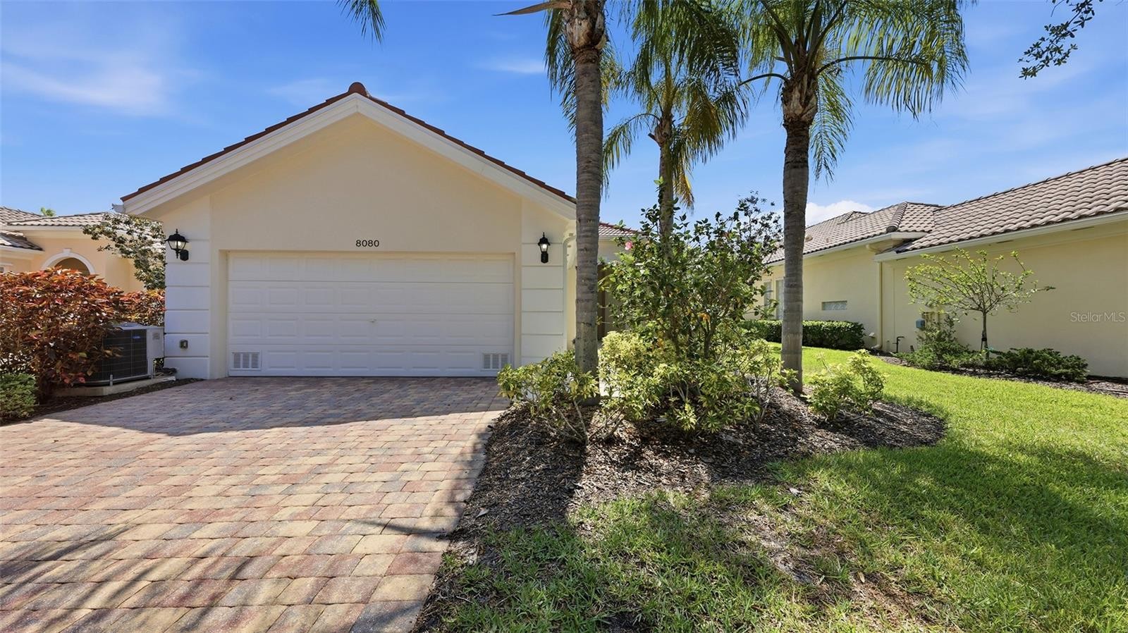 8080 CARDENA LN