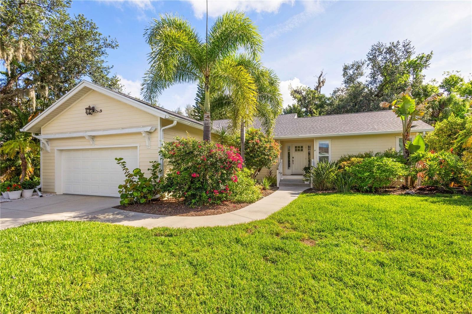 4471 TRAILS DR