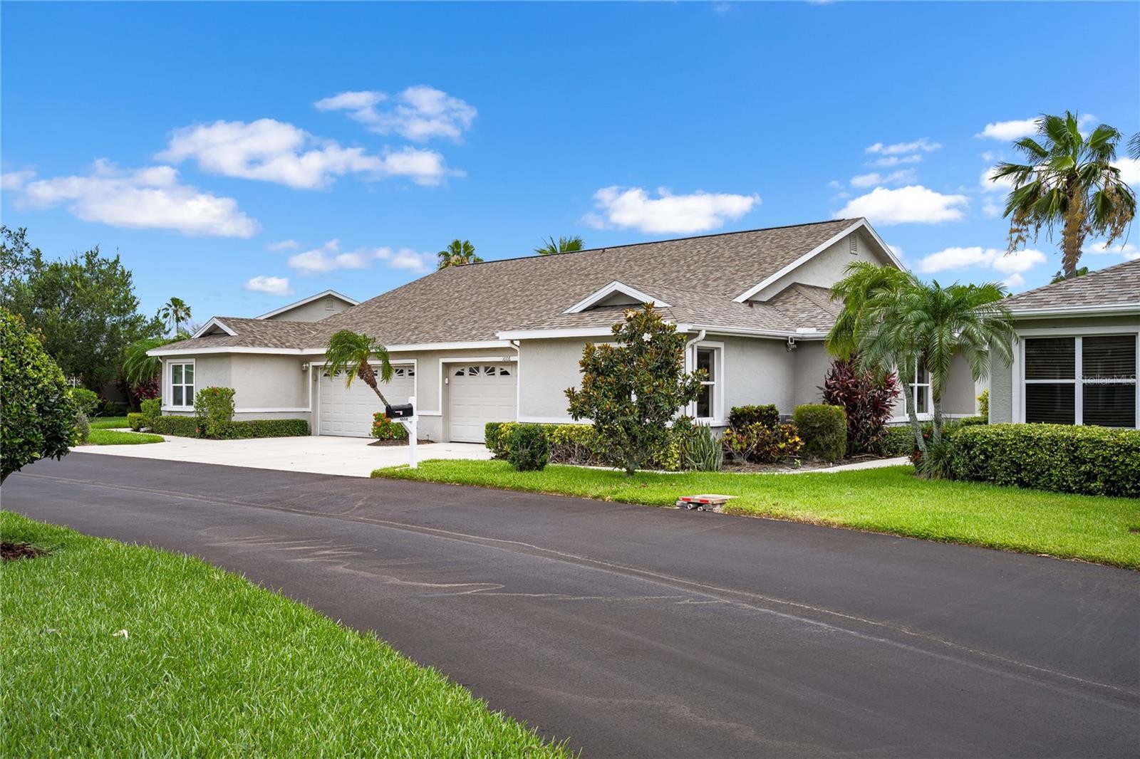 1608 FAIRWAY OAKS DR