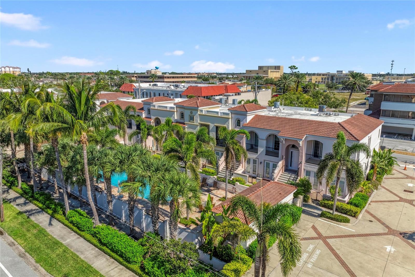 435 NOKOMIS AVE S #312