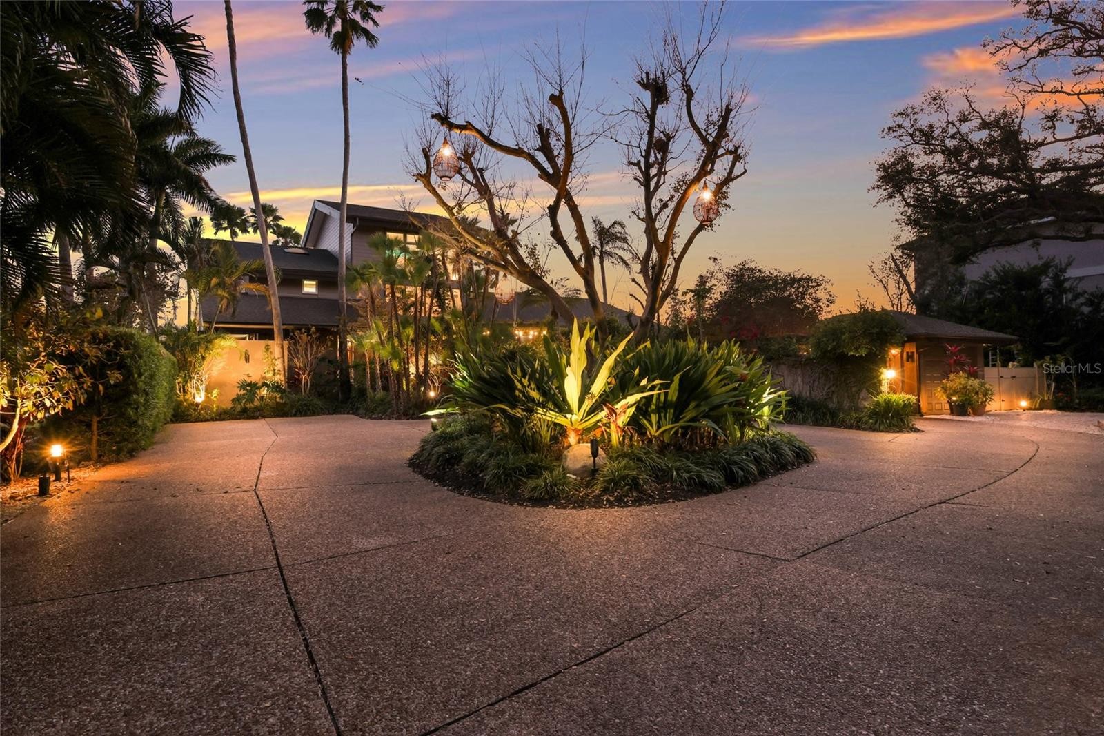 608 87TH STREET CT NW