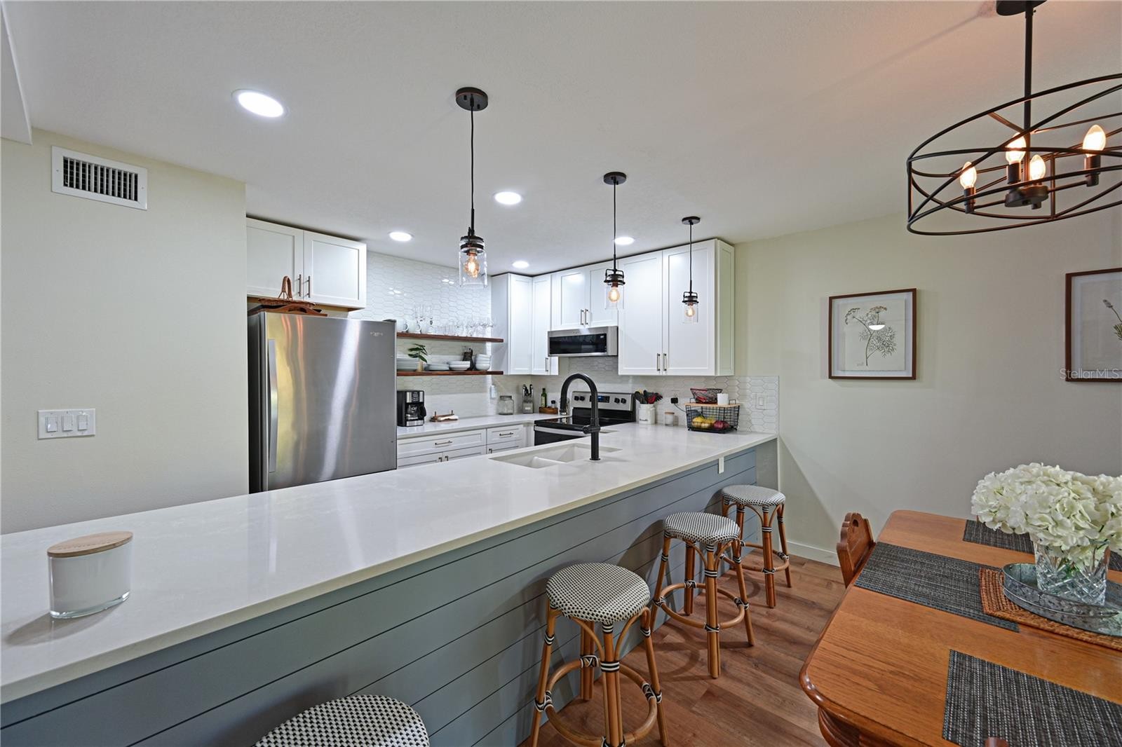 5952 7TH AVE W #5952