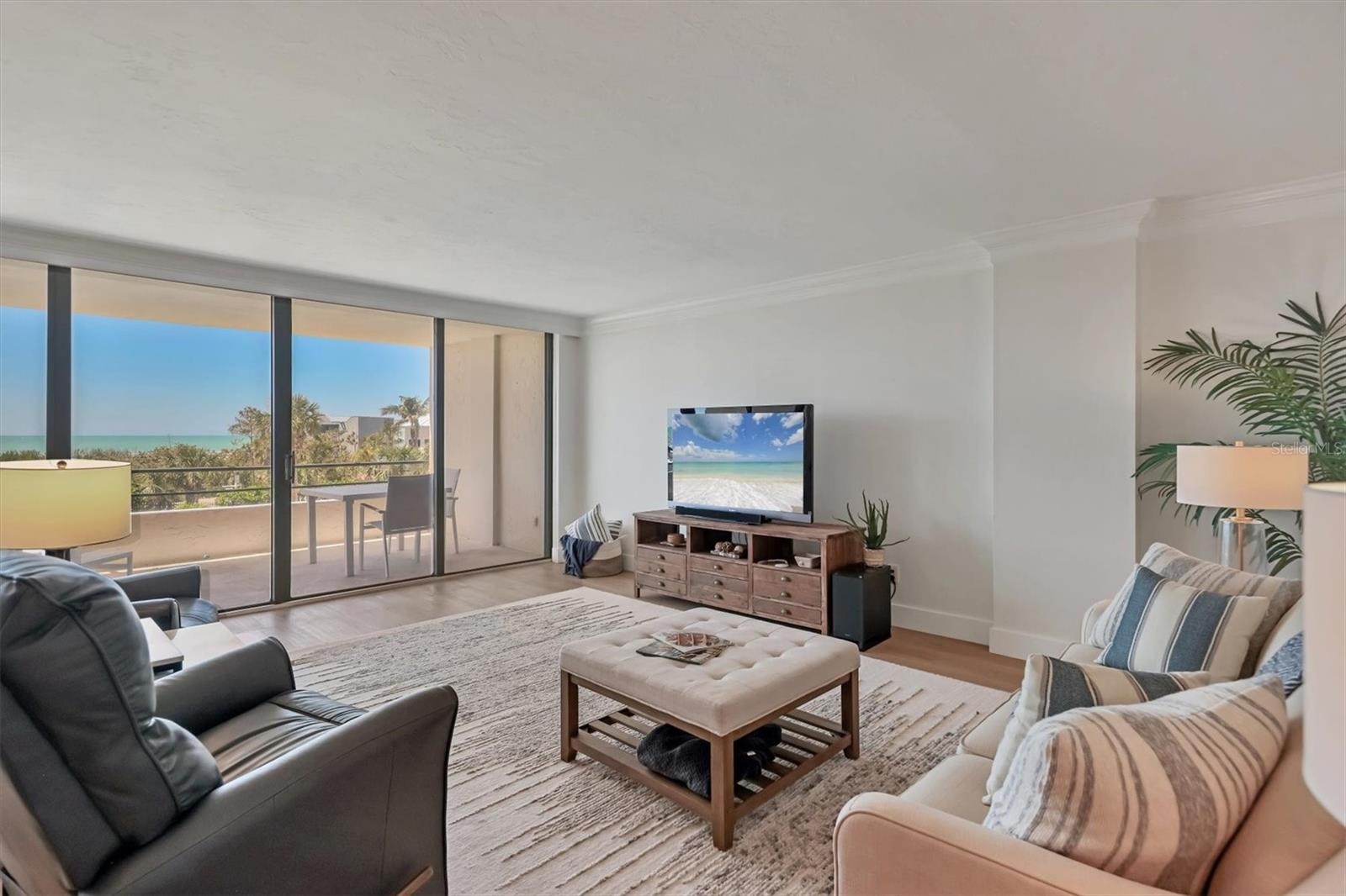 5300 OCEAN BLVD #202