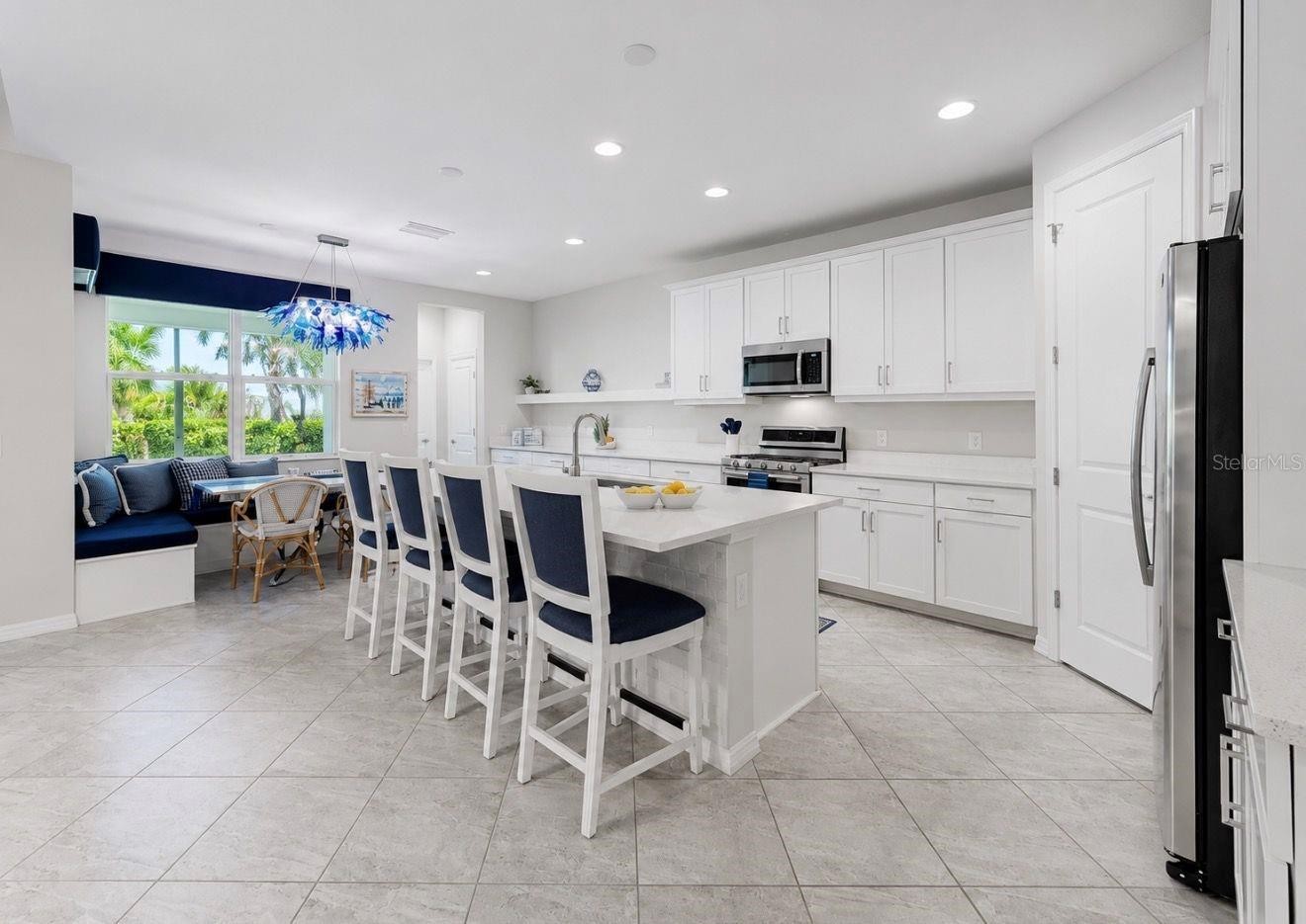 311 CHANTILLY TRL