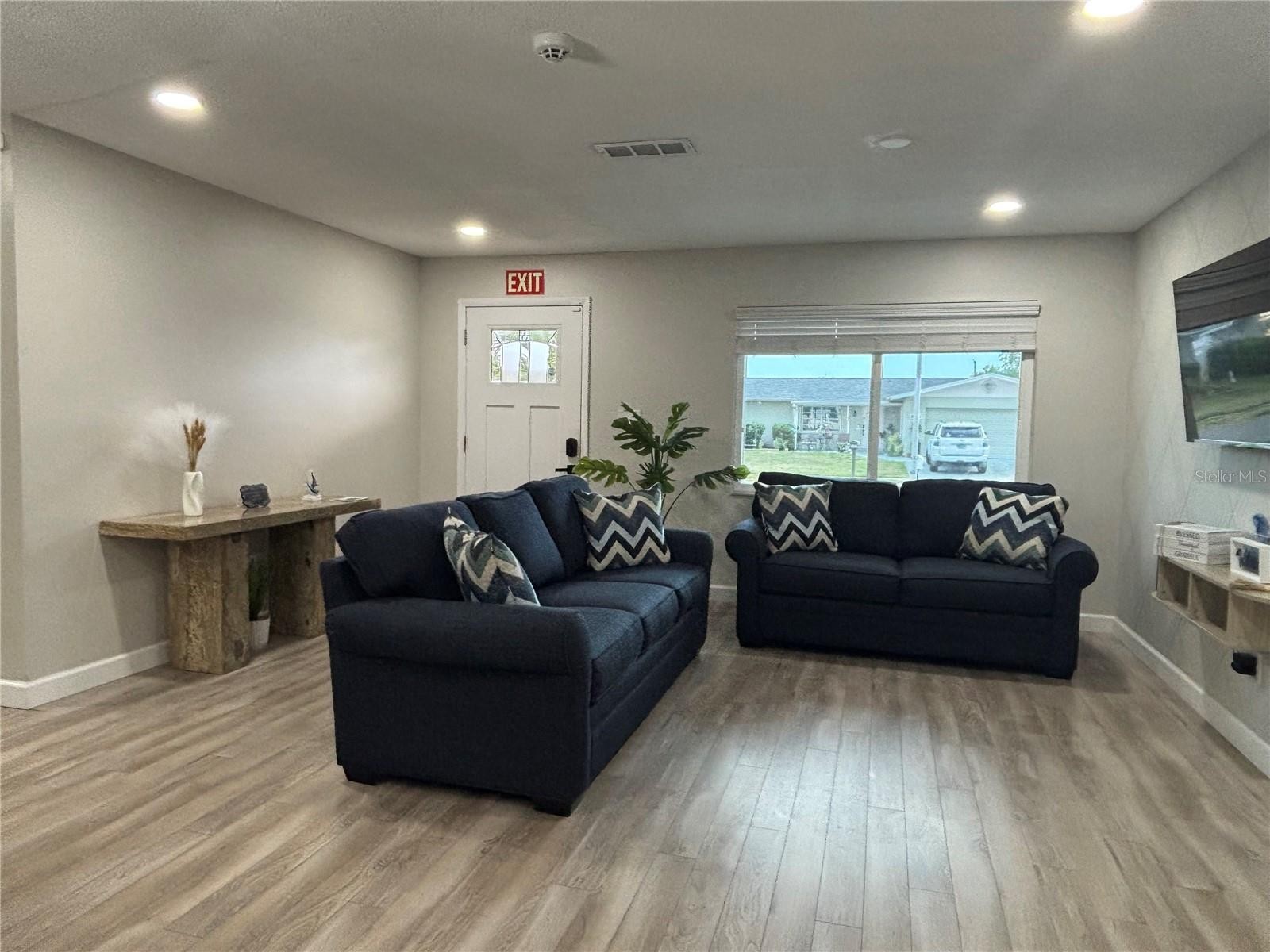 2802 22ND AVE W