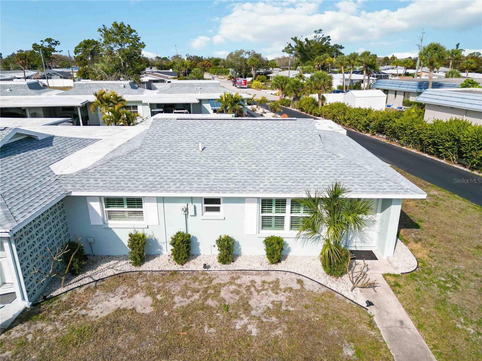 1015 BEACH MANOR CIR #53