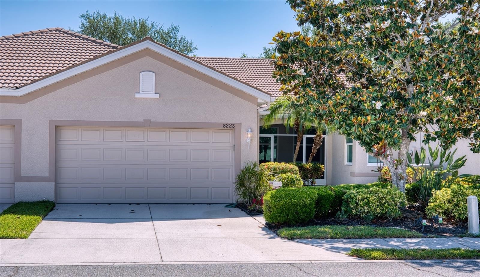 8223 SIMPSON FALLS CT