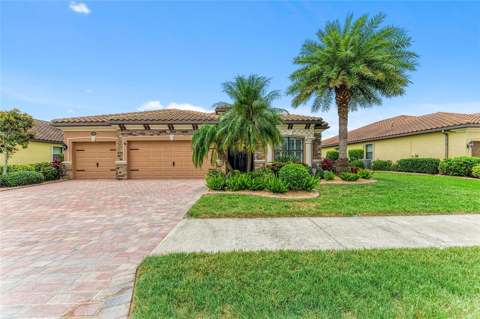 20455 GRANLAGO DR