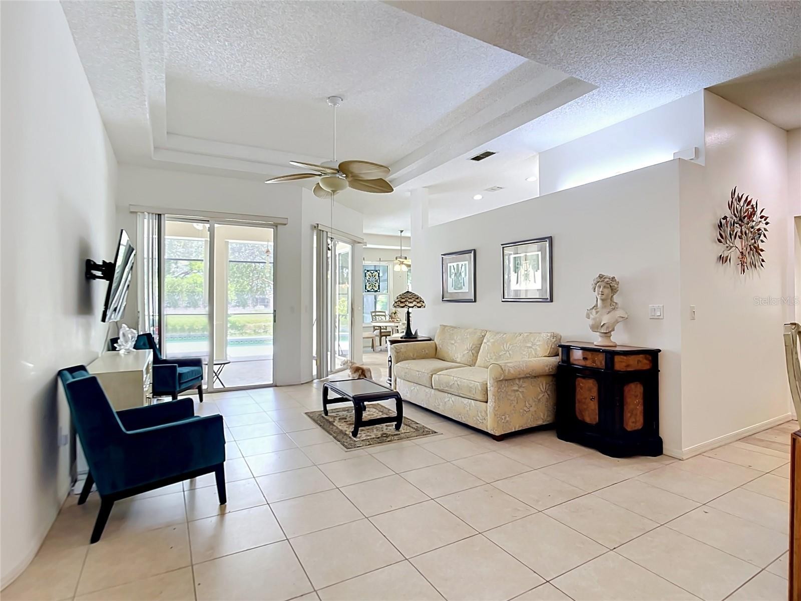 1216 WHITNEY DR