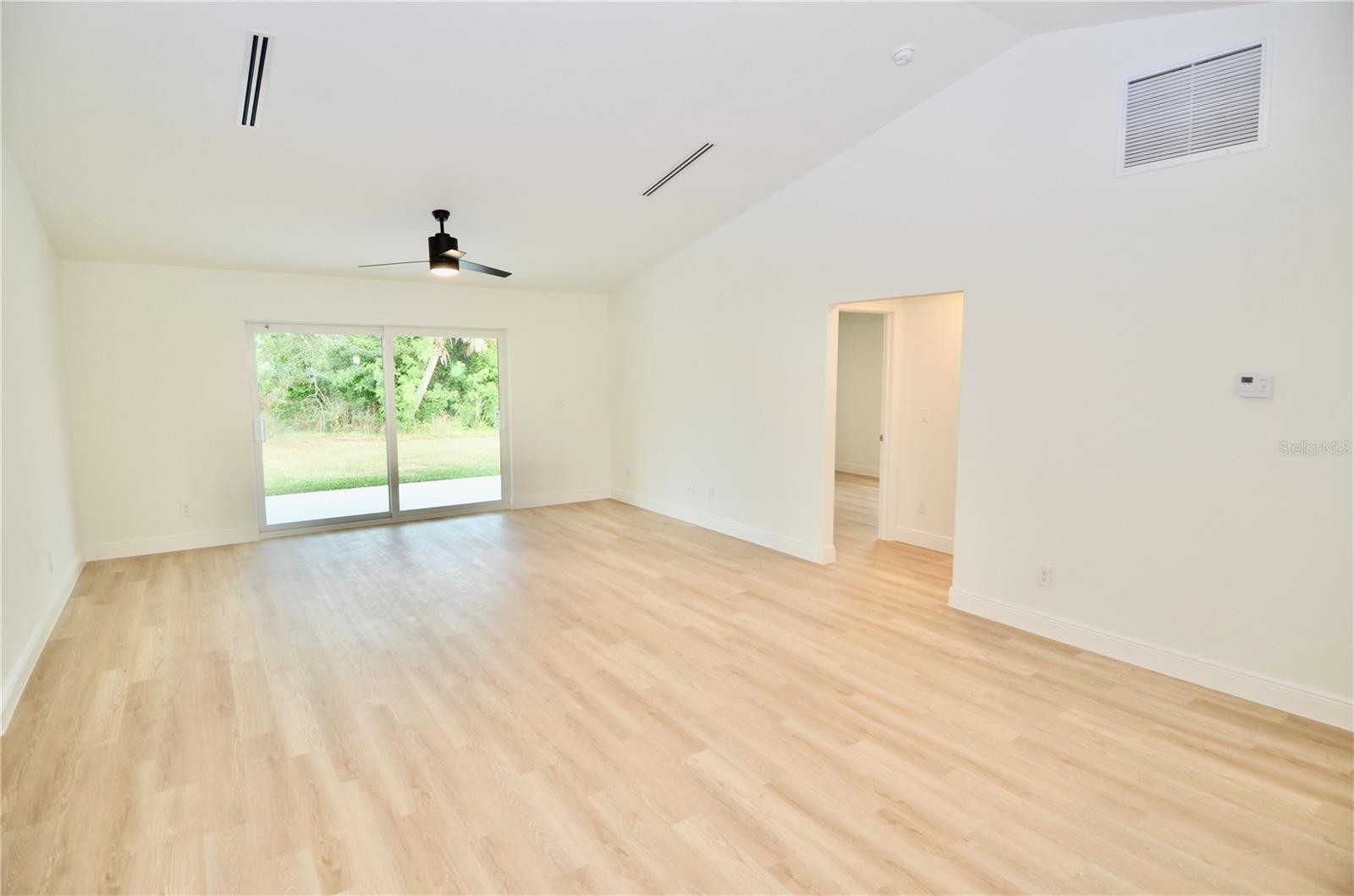 2300 NORDENDALE BLVD