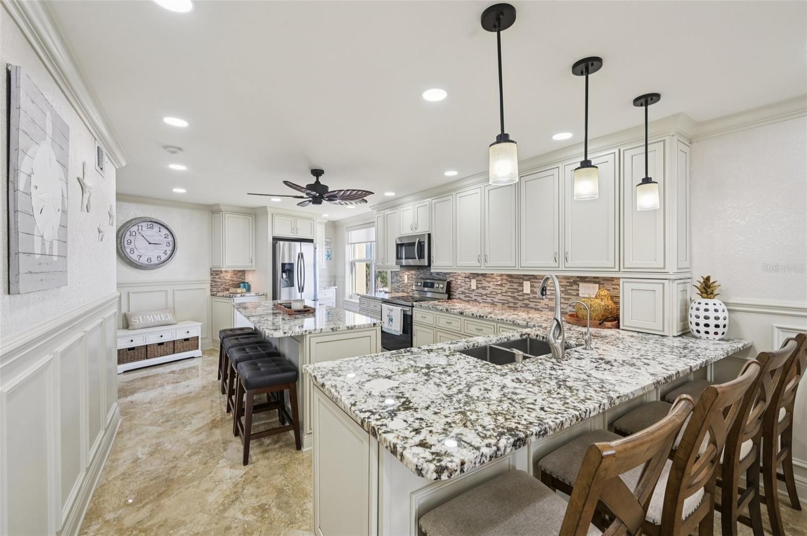 5770 MIDNIGHT PASS RD #C601